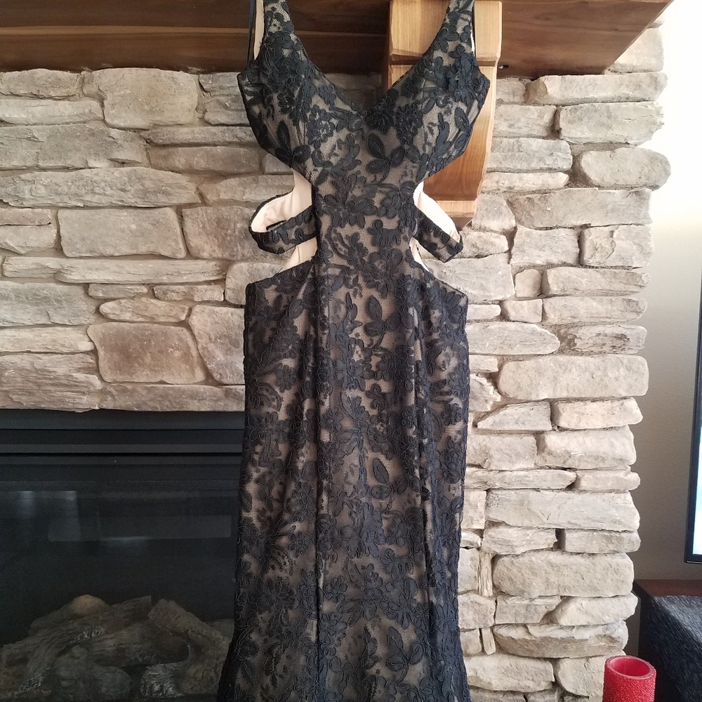 LA FEMME NWOT DRESS, GOWN, FORMAL